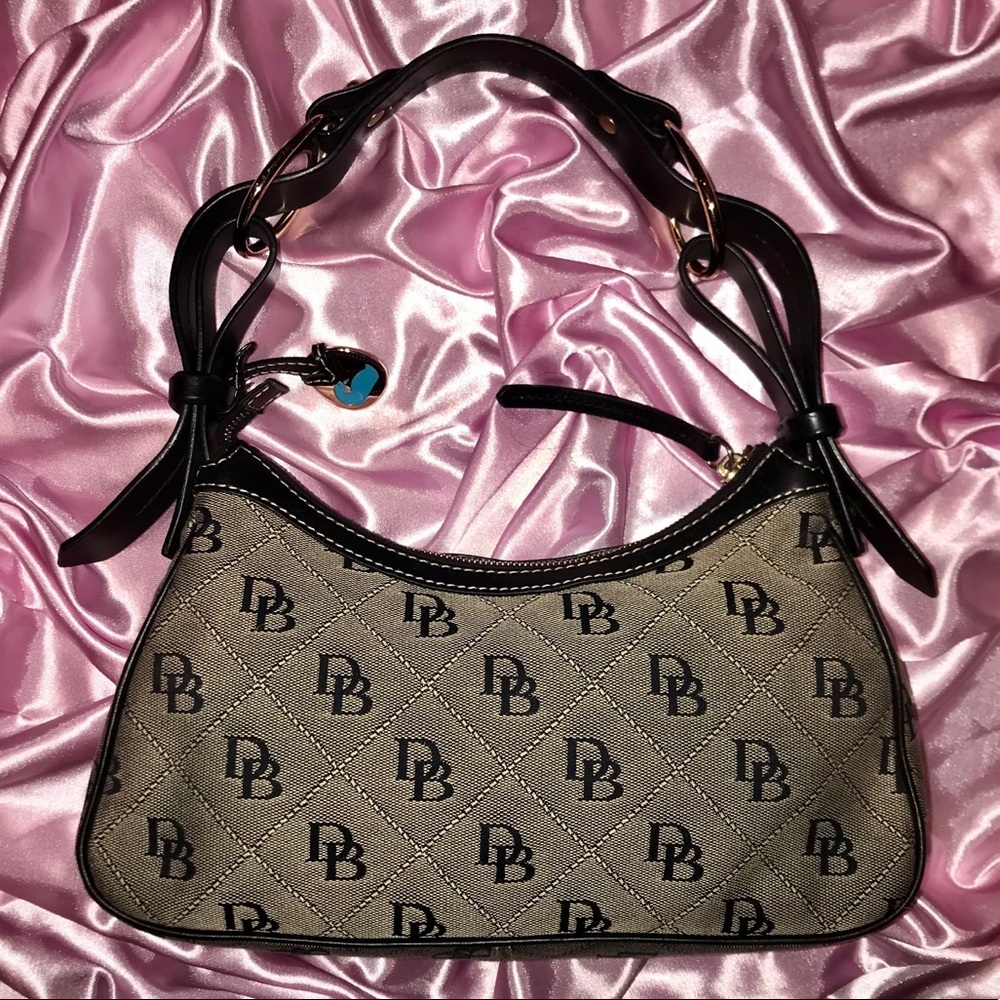 Dooney and Bourke Brown and Black Shoulder Purse🤎